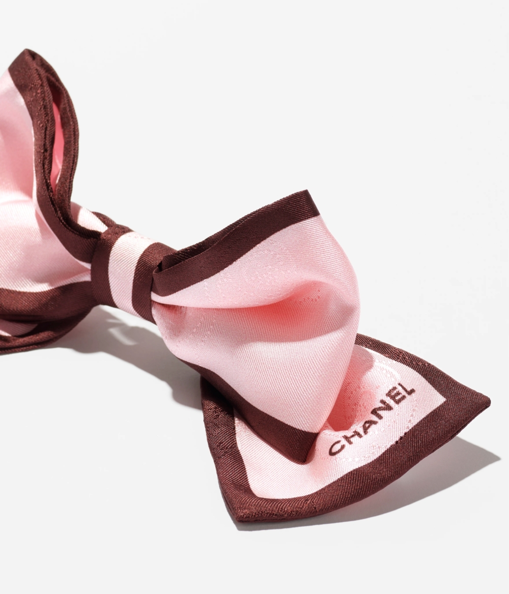 CHANEL 2026 春夏前導系列 蝴蝶結髮夾