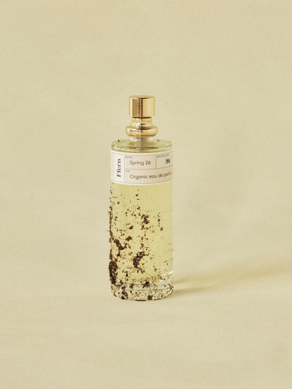 Ffern每年僅在「春分、夏至、秋分、冬至」這4天發佈新款