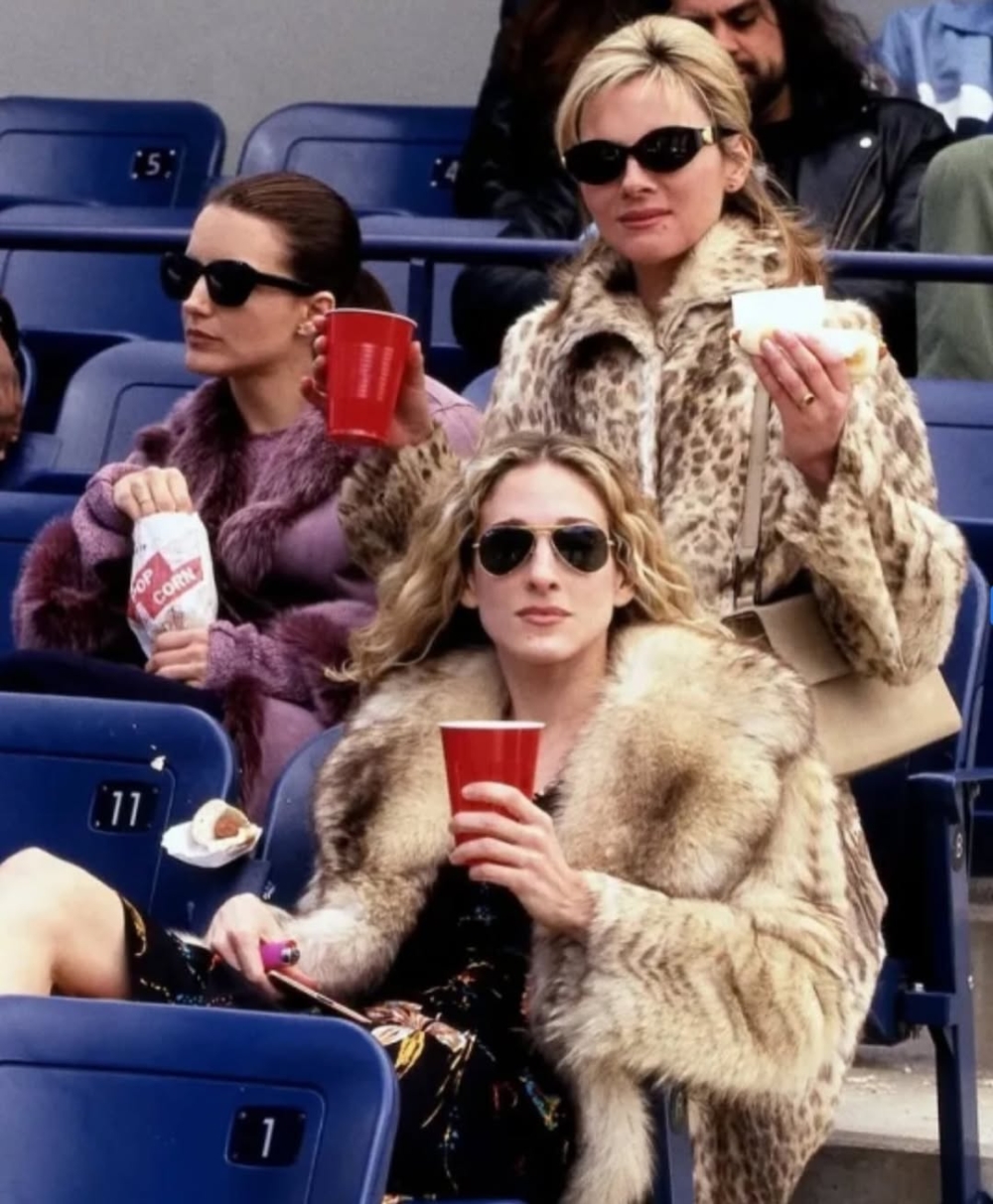 她在IG上開了一個叫「Sporty & Rich」的帳號