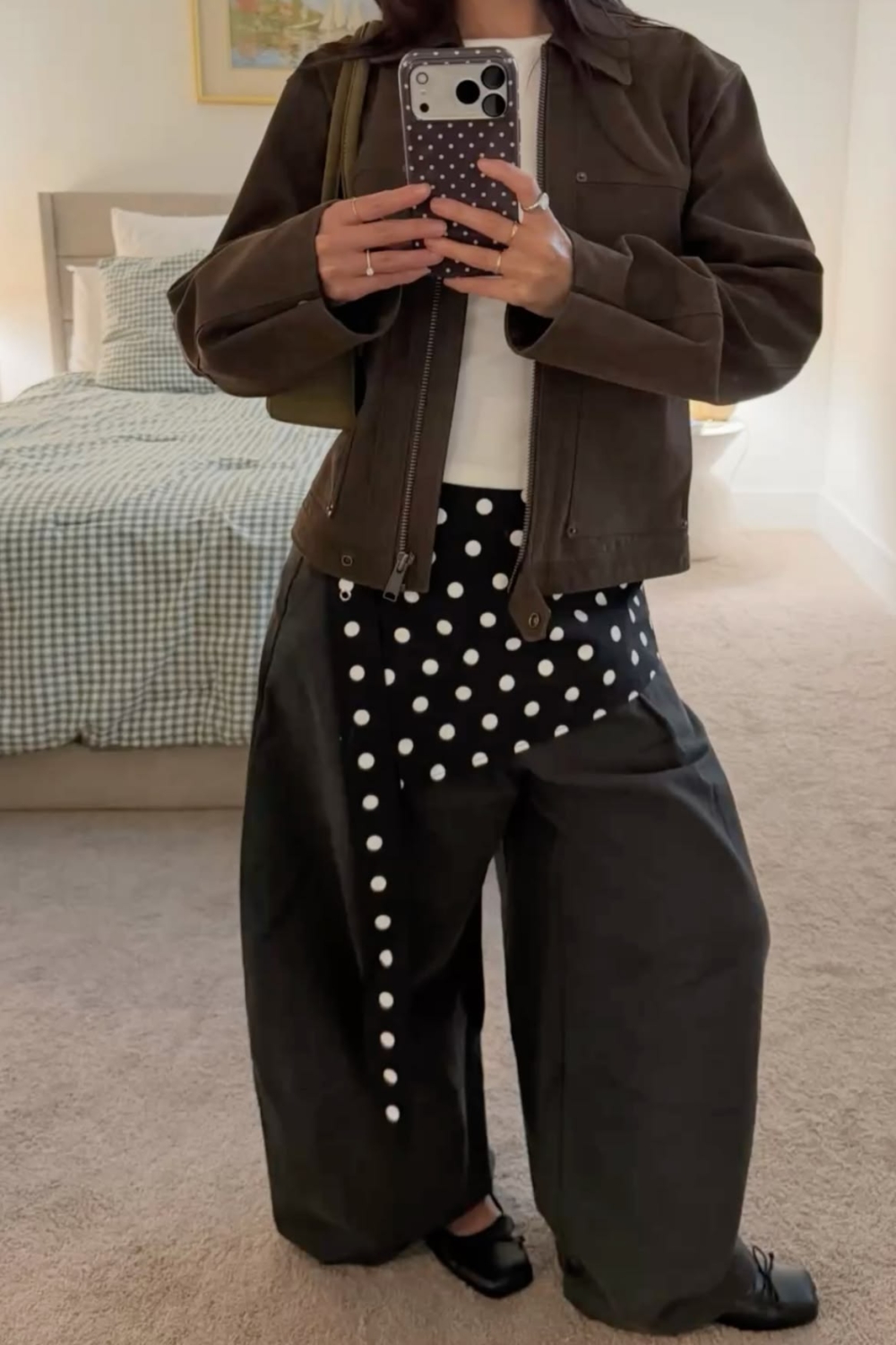 若妳對大面積圖騰仍有顧慮，配件就是最輕鬆的入場券