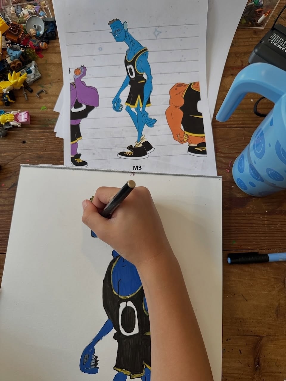 在當代設計不斷追求「完美」與「高級感」的同時，Dylan的作品反而顯得格外誠實