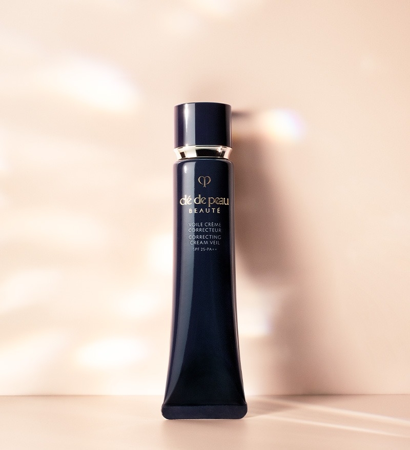 Clé de Peau 光采無瑕妝前凝霜，HK$500／NT$2,100