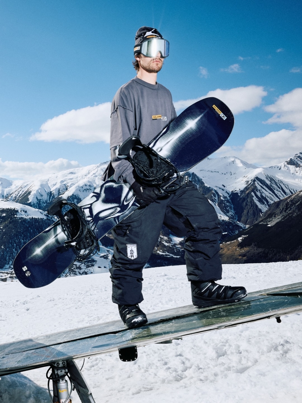 那時的Salomon只是個製作滑雪板邊緣零件的手工作坊
