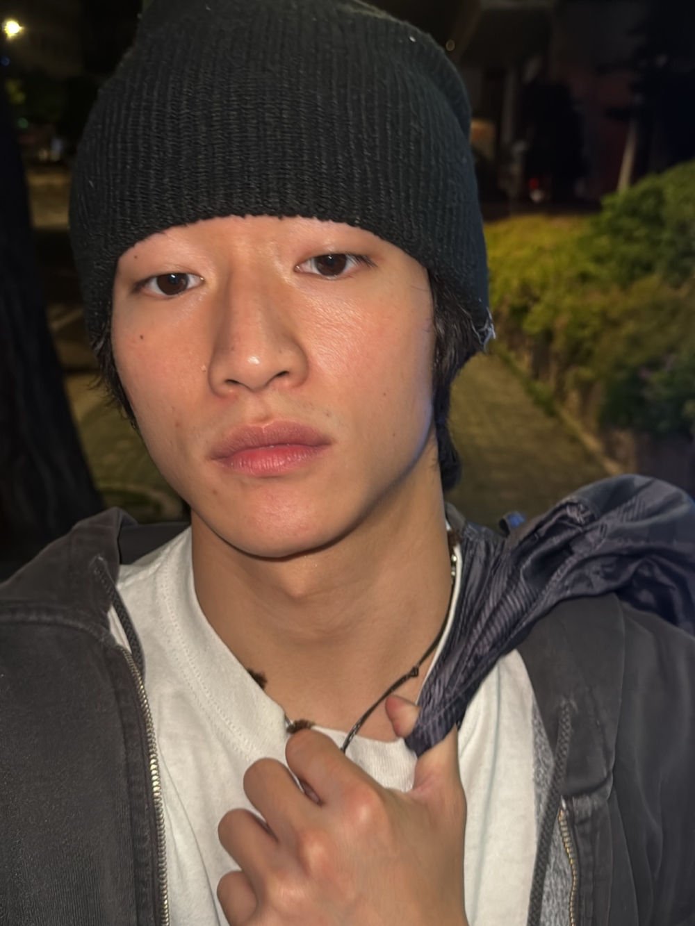 KAI最具辨識度的，就是乾淨又帶點距離感的外型