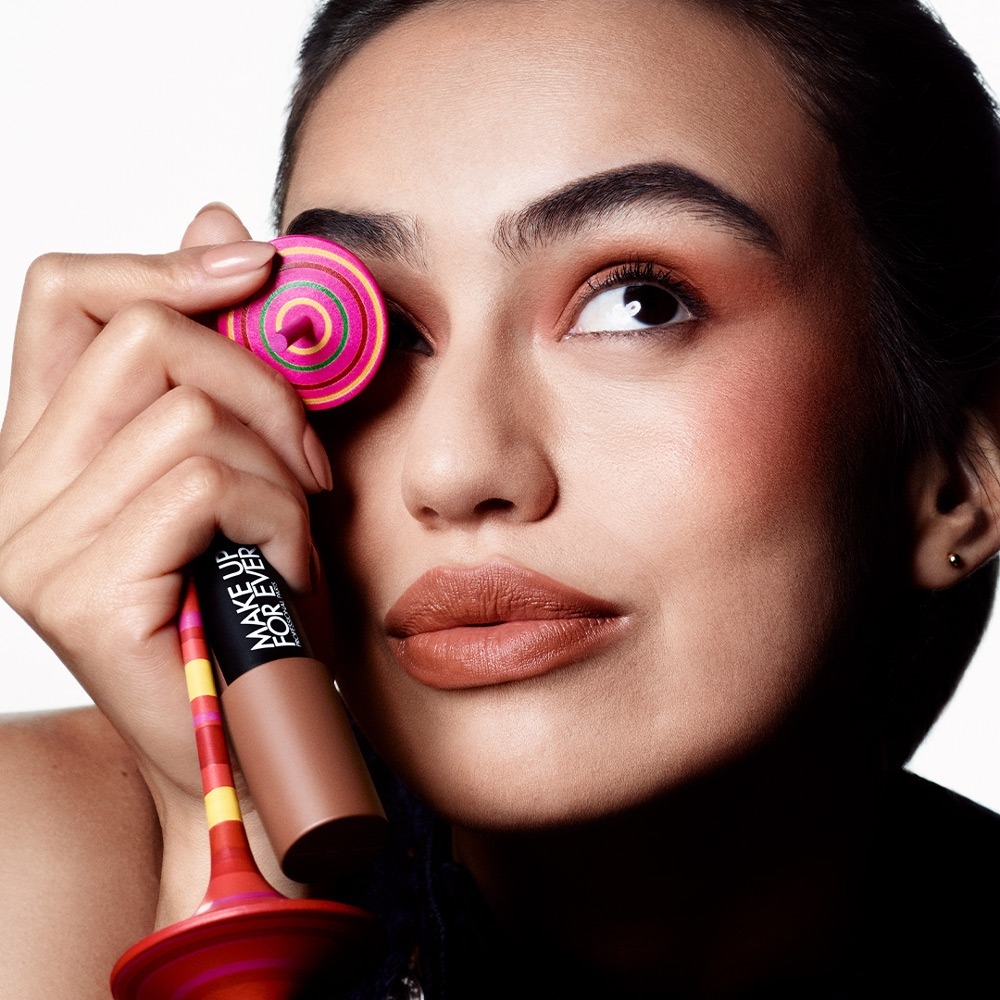 MAKE UP FOR EVER Artist Color Crayons